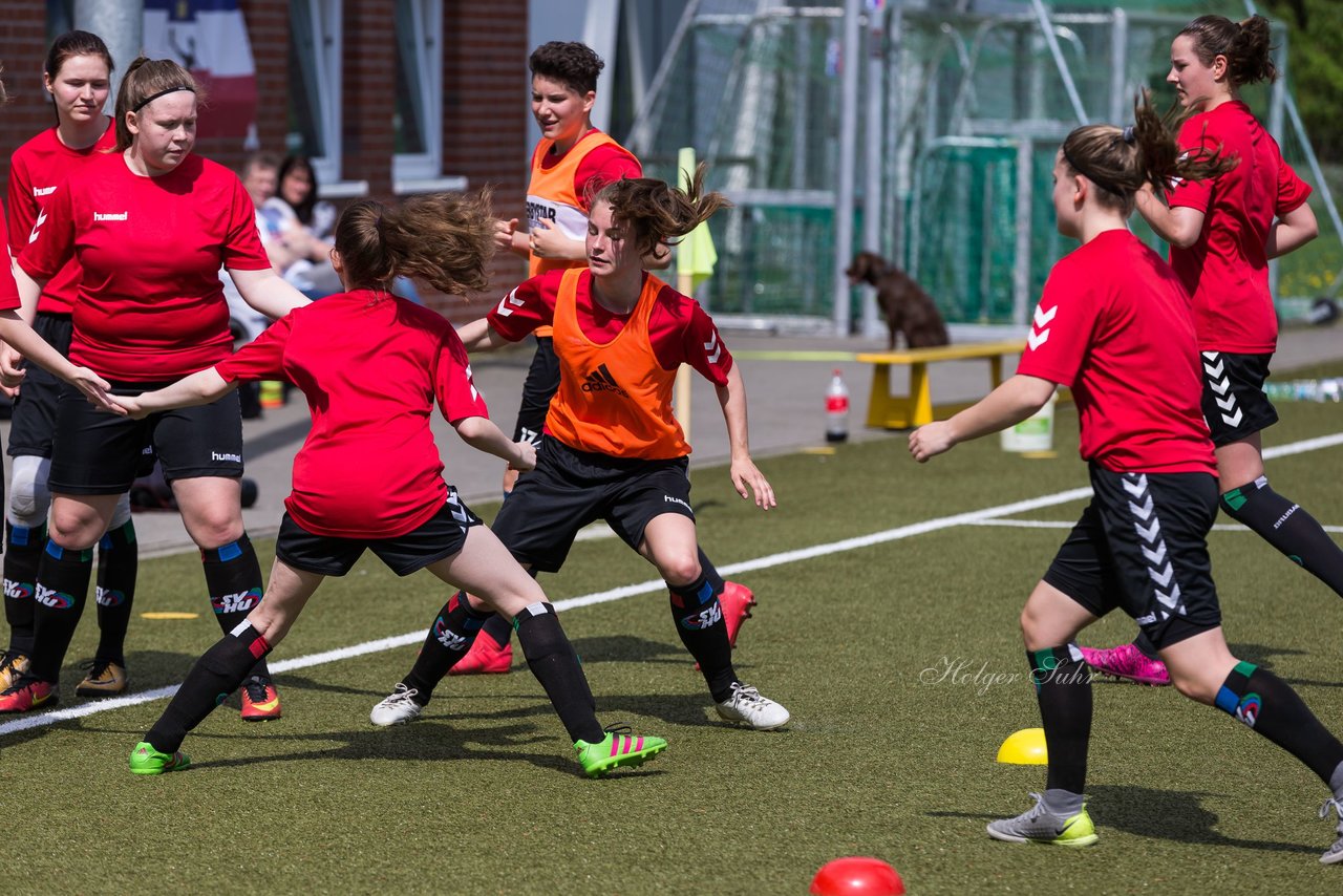 Bild 70 - B-Juniorinnen Pokalfinale SV Henstedt Ulzburg - SG Holstein Sued : 2:0